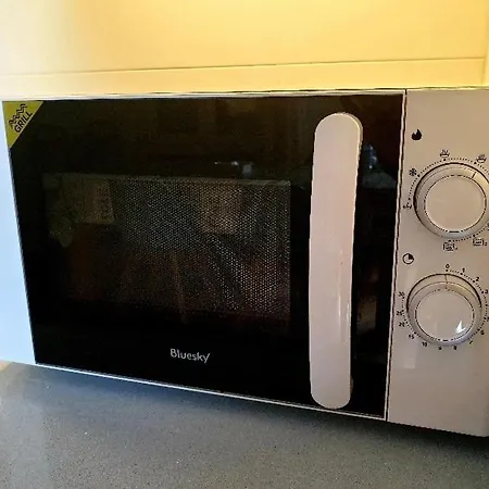 Graziosa Bifamiliare Ad Con Giardino Privato Casa vacanze *