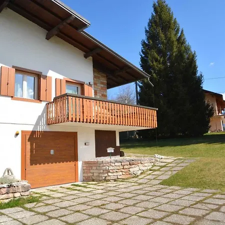 Graziosa Bifamiliare Ad Con Giardino Privato Asiago