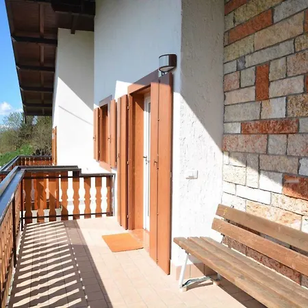Graziosa Bifamiliare Ad Con Giardino Privato Holiday home *
